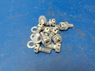 MS20073-04-04 Beechcraft - BOLT (QTY 12)